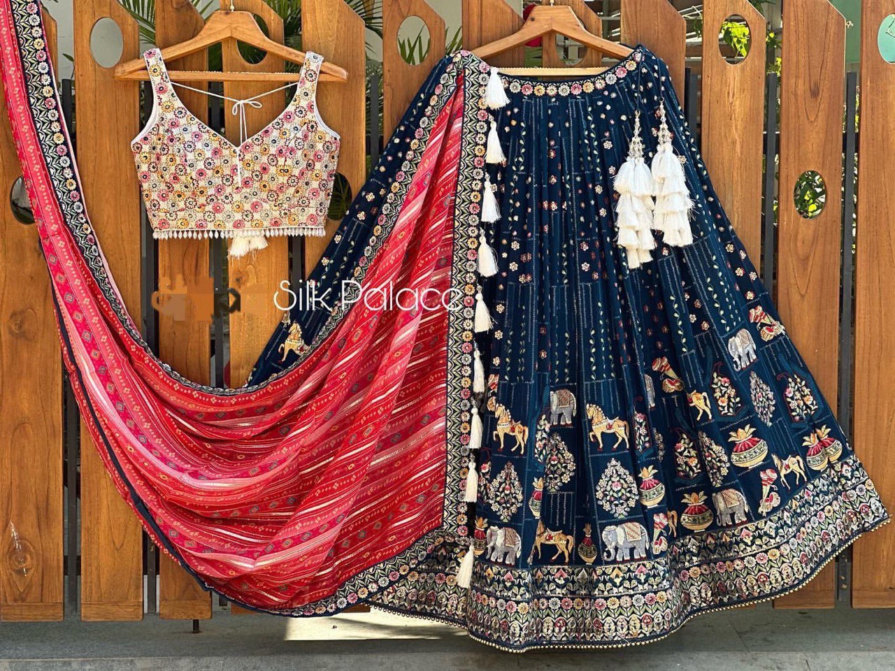 NEW BRIDAL WRAR  LEHENGA CHOLI WITH DUPATTA LC-1568