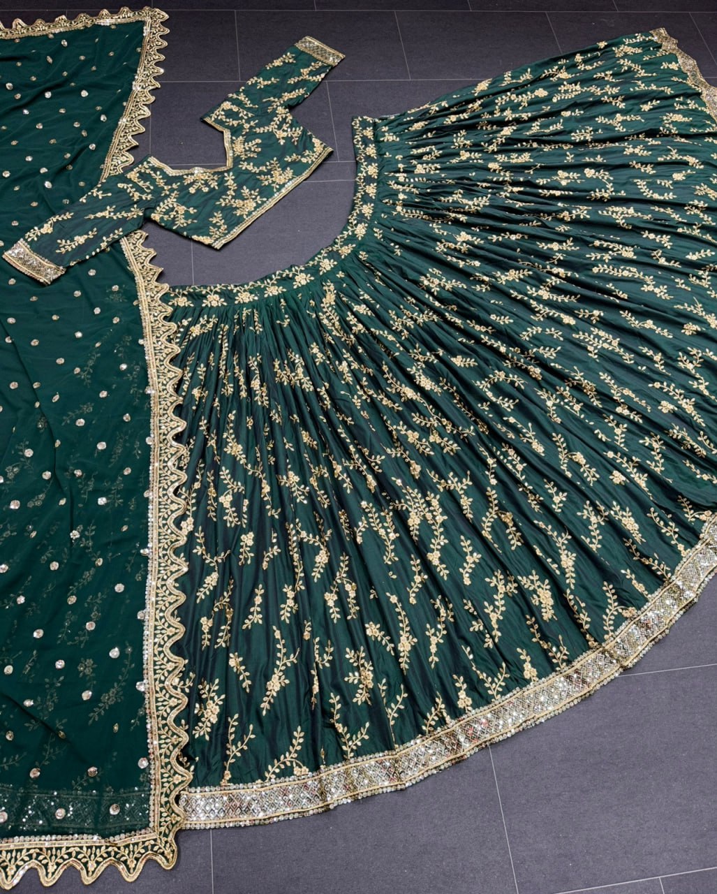 Green Color Silk  Lehenga Choli Set LC-6405