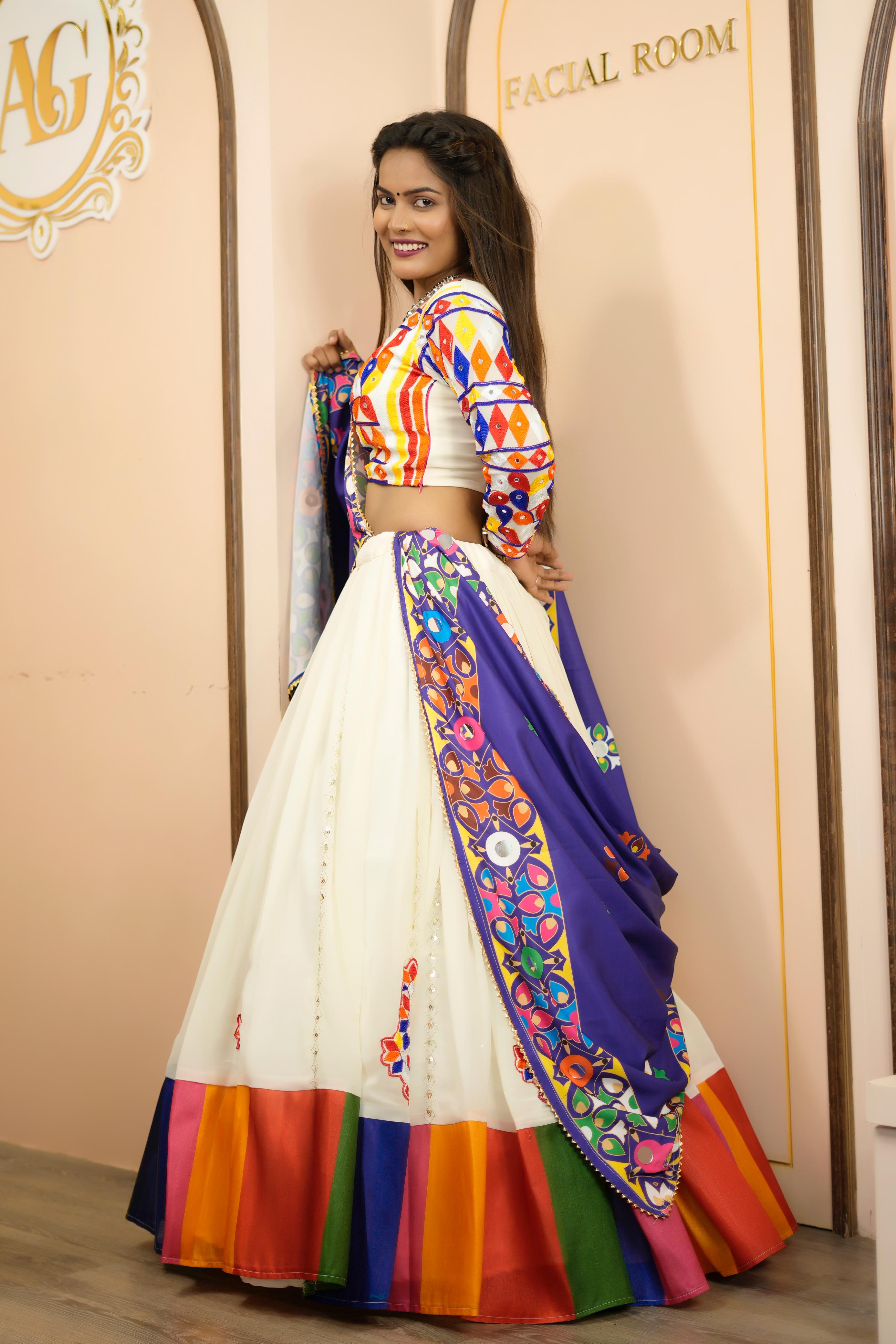 LAGENGHA CHOLI WITH  BEAUTIFUL DUPATTA